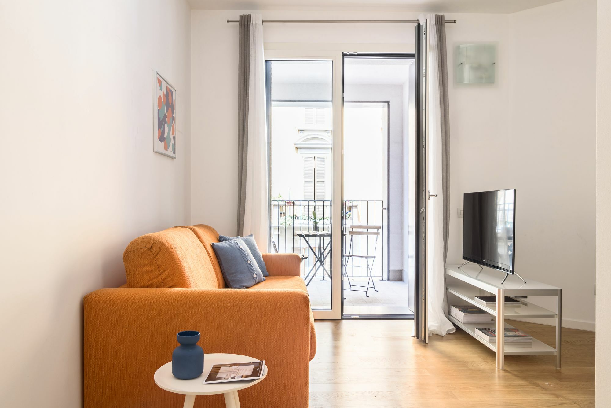 Joivy Sunny 1-Bed Flat With Balcony Milão Exterior foto